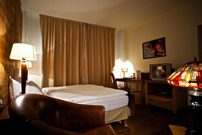 Rembrandt Old Town Hotel